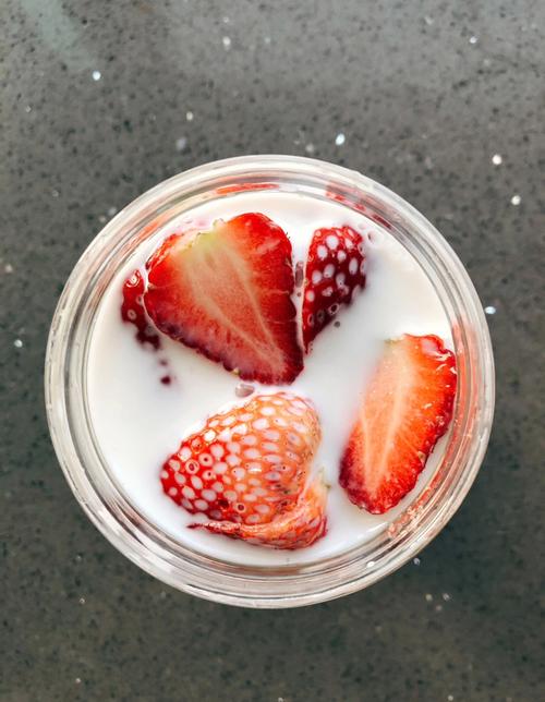 草莓奶昔怎么做